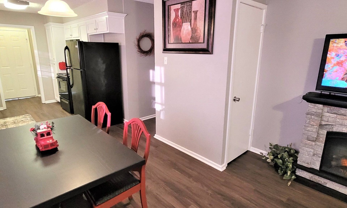 Abilene House | REMODELED COZY COTTAGE