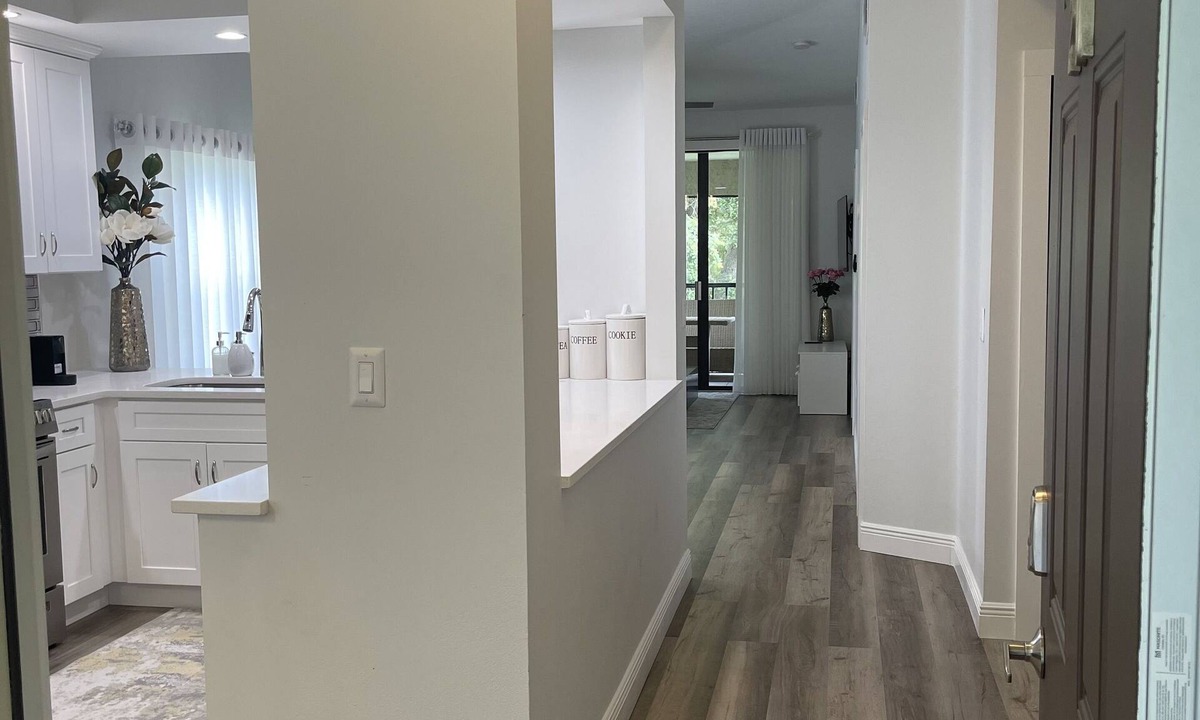 Bradenton Condo | Remodeled, Luxurious 2BR+2Bath by IMG+Beach