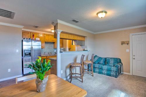 Sanger Apartment | Remodeled Ranch Apt in Sanger: 12 Mi to Lake!
