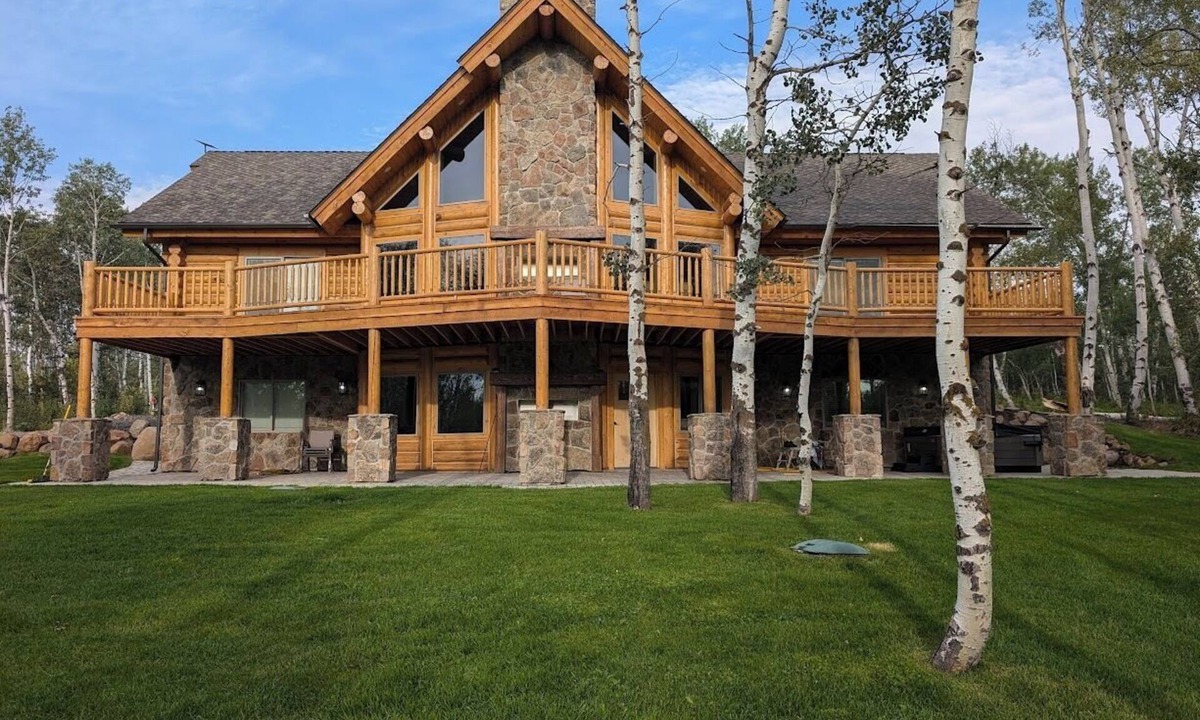 Ashton Cabin | Remote Cabin near Warm River