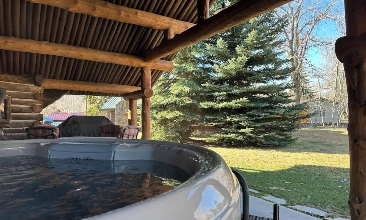 Red Lodge Cabin | Rendezvous Lodge