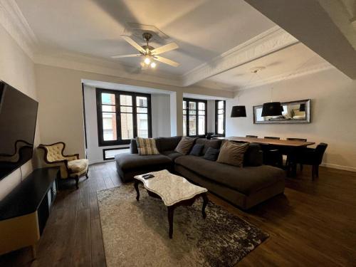 Najera Apartment | Reno'd Heritage Camino Apartment