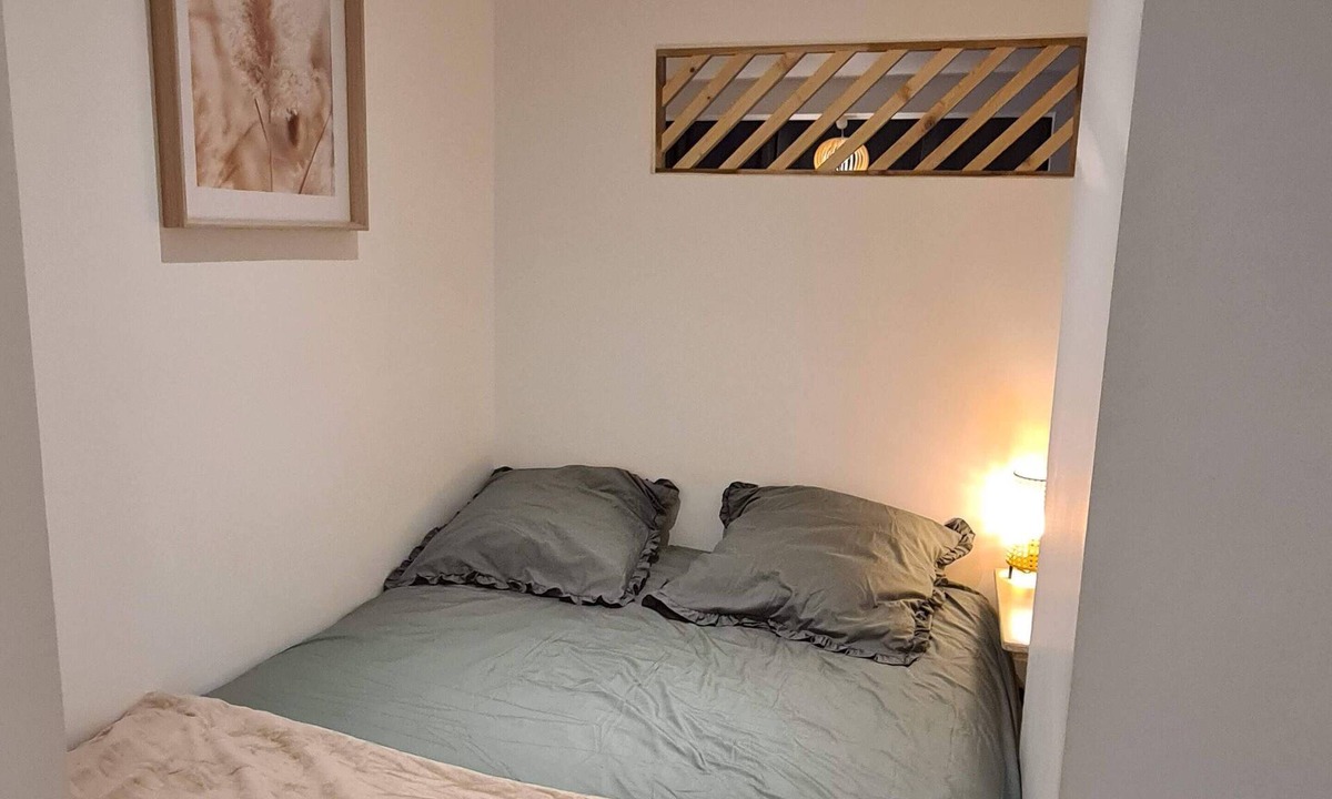 Saint-Mandrier-sur-Mer Apartment | Renovated, air-conditioned, fully-equipped T2