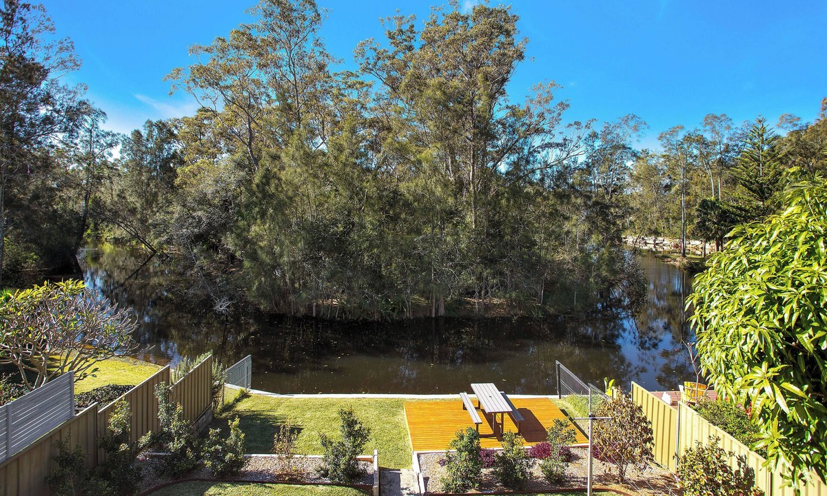 Umina Beach Apartment | Renovated 3 bed Unit with Views