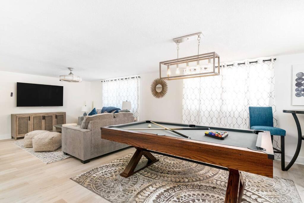 Apollo Beach House | Renovated 3B 2BA, oasis yard Hot tub