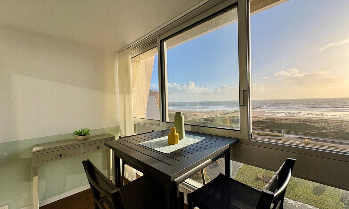 Saint-Jean-de-Monts Apartment | Renovated apartment in Saint Jean de Monts - Oceanfront - Internet access