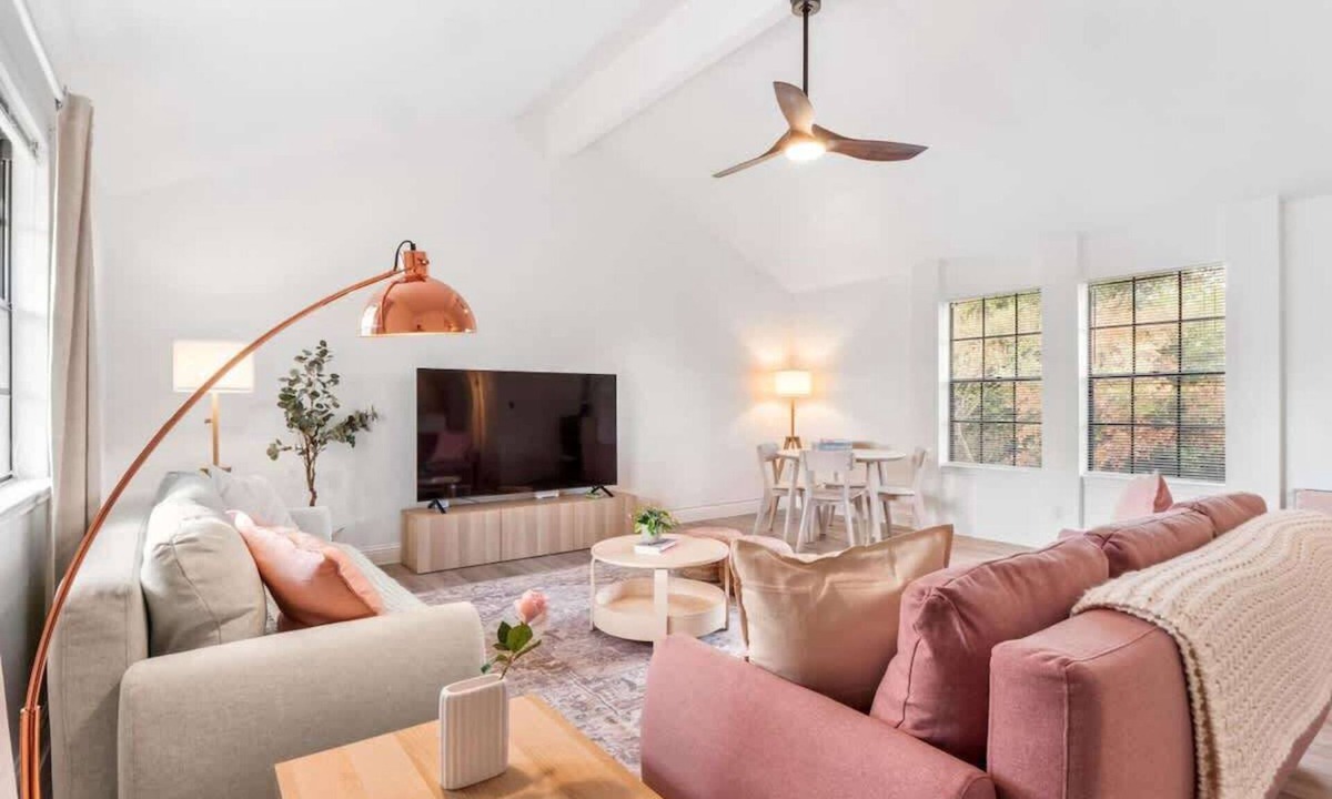 Springwoods House | Renovated Austin 3BR, Sleeps 10, Near Domain