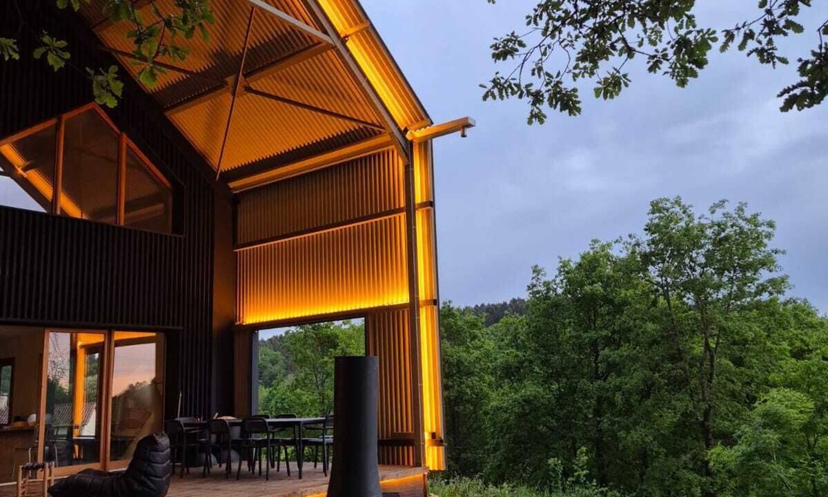 Chanterac House | Renovated barn, architect-designed house ideal for families, quiet location in the Périgord Blanc.