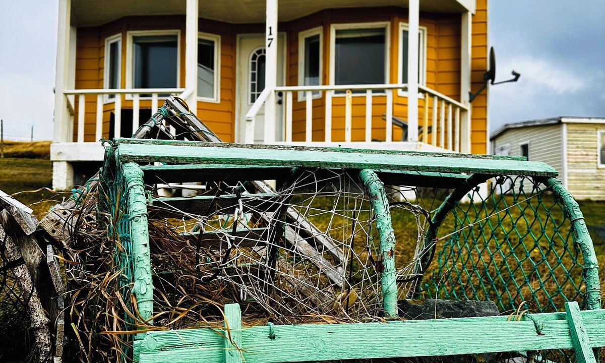 Newmans Cove House | Renovated biscuit box style home. Located centrally to the best attractions.