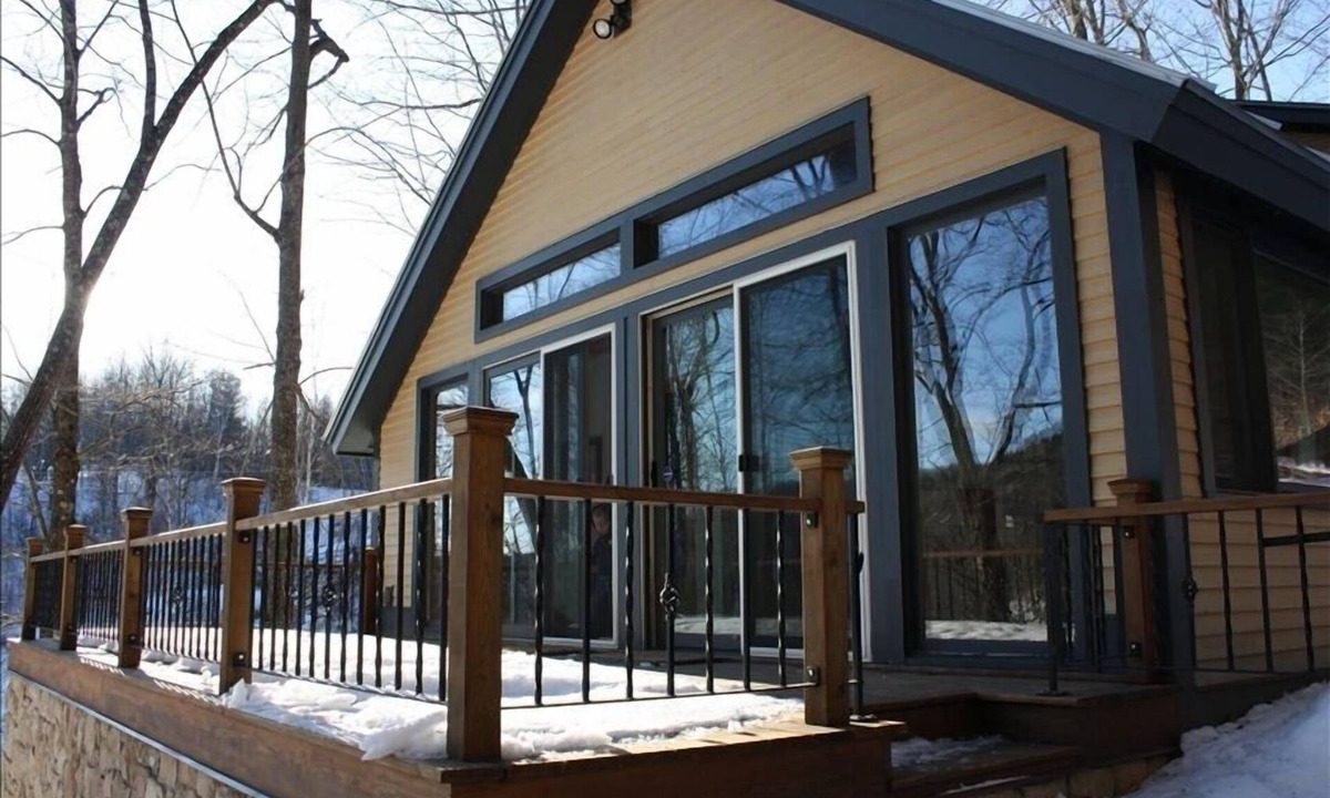 Barnard Cabin | Renovated Cabin Overlooking Waterfall and Pond