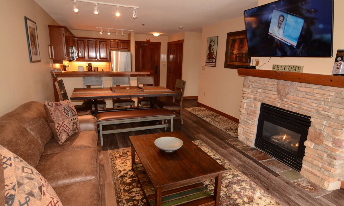 Salt Lake Mountain Resorts Condo | Renovated Central Village, Mountain Views Spacious Ski-In/Out condo. Summer A/C