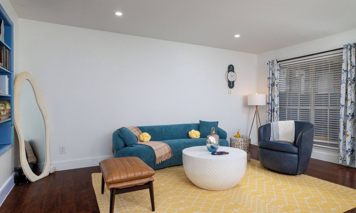 North Dallas Condo | Renovated Condo World Cup Ready!