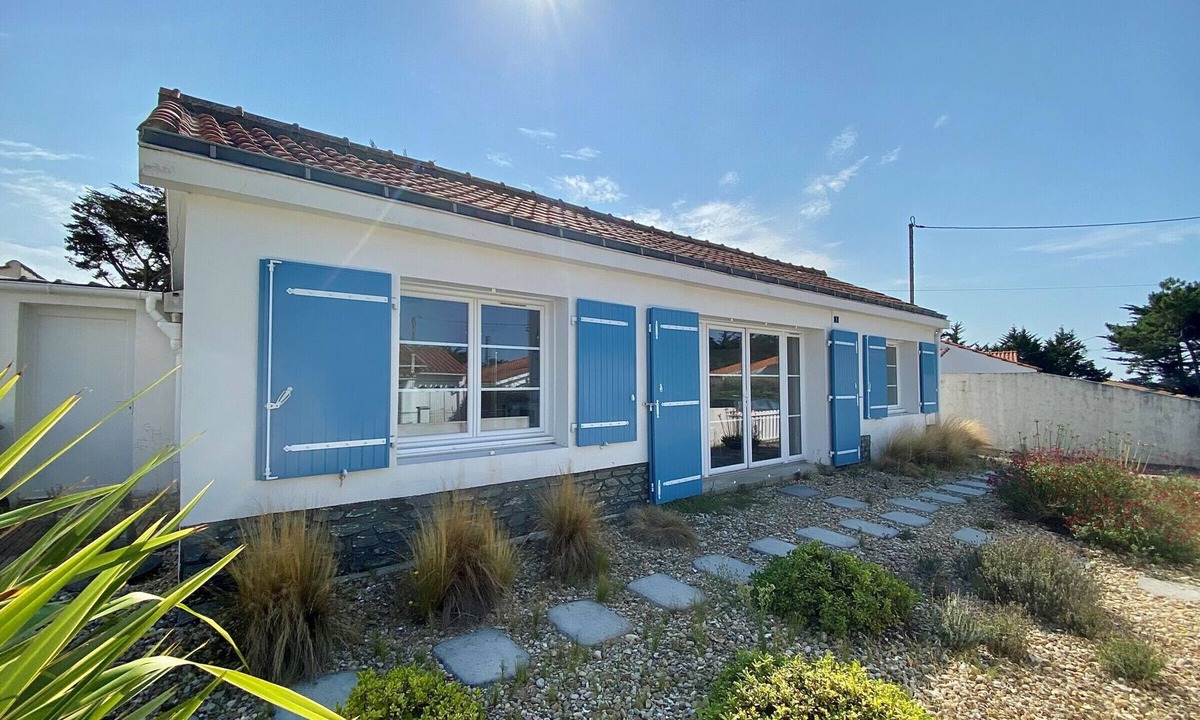 Bretignolles-sur-Mer House | Renovated Beach House - Comfort & Amenities, Near Shops & Activities, WiFi Included