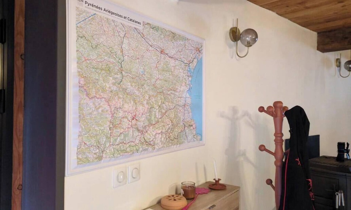 Erce House | Renovated house, pets welcome and fenced garden