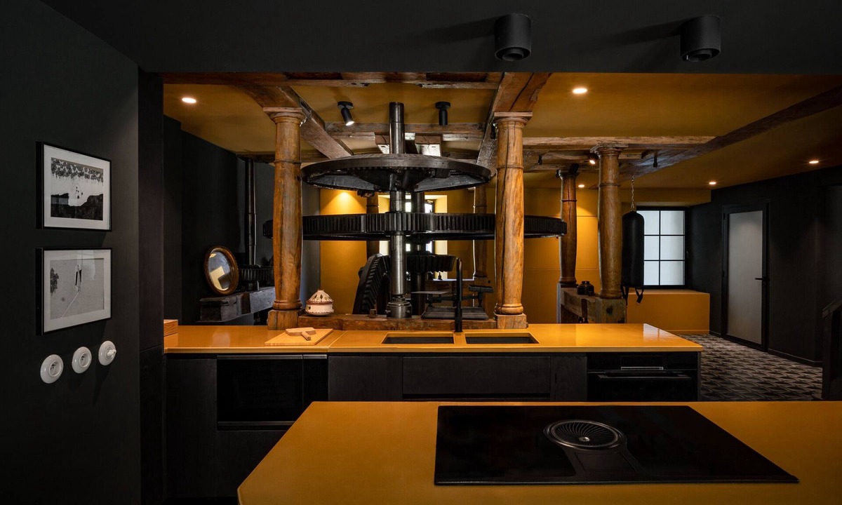 Villeneuve-la-Lionne House | Renovated mill with indoor pool and squash court