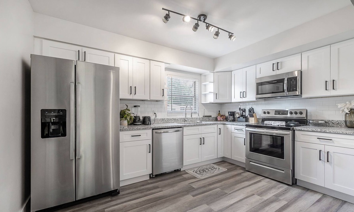 University House | Renovated North Tampa Home by USF!