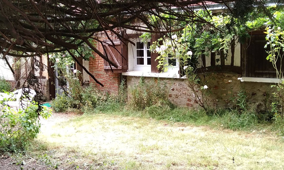 Chapelle-Royale House | Renovated old house, rural setting.