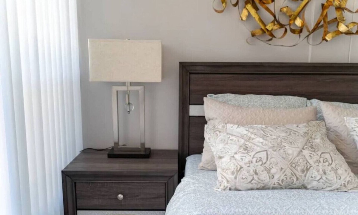 NoHo Arts District House | RENOVATED/REMODELED 2BR HOME with FENCED PATIO in NOHO ARTS DISTRICT p14