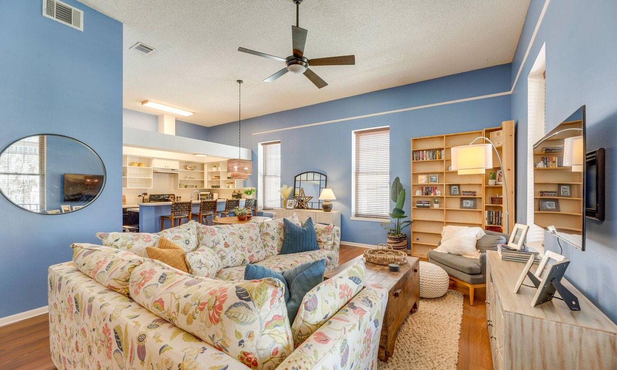 Downtown Apartment | Renovated San Marcos Vacation Rental w/Balcony!
