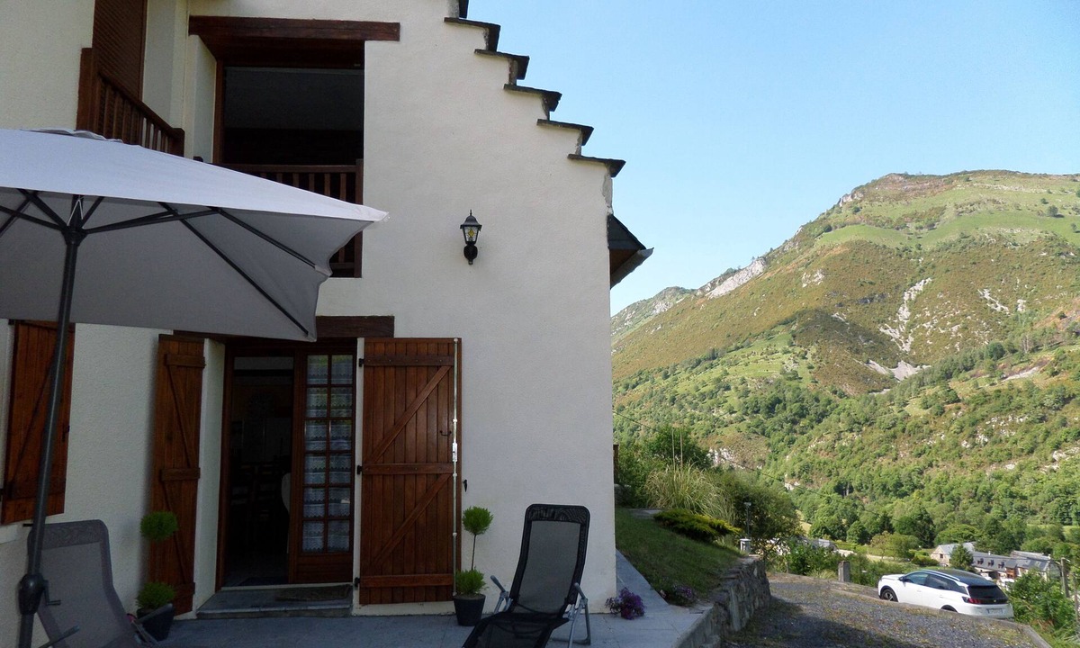 Campan House | Renovated sheepfold in the heart of the Pyrenees