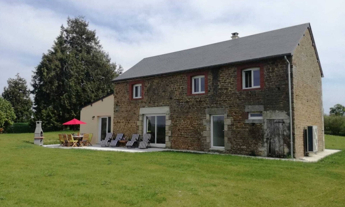 Mortain-Bocage House | Renovated spacious Normandy barn