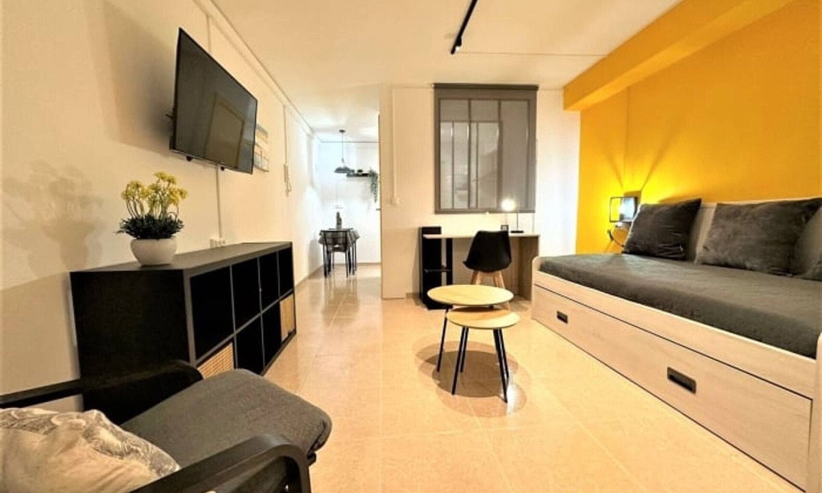 Old Town Apartment | Renovated studio near the cathedral with air conditioning in Tarragona