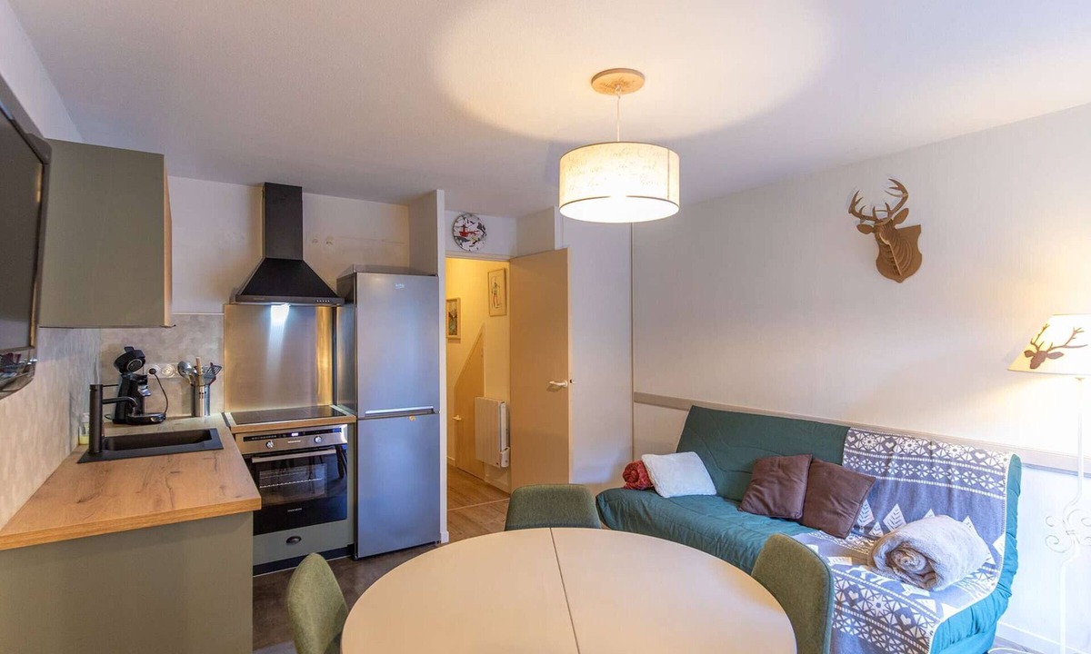 Cauterets Apartment | Renovated T3 Duplex near Cauterets Centre