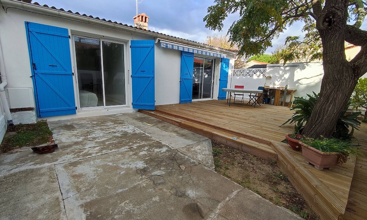 Argeles Plage Villa | Renovated villa 150m from beach with air conditioning