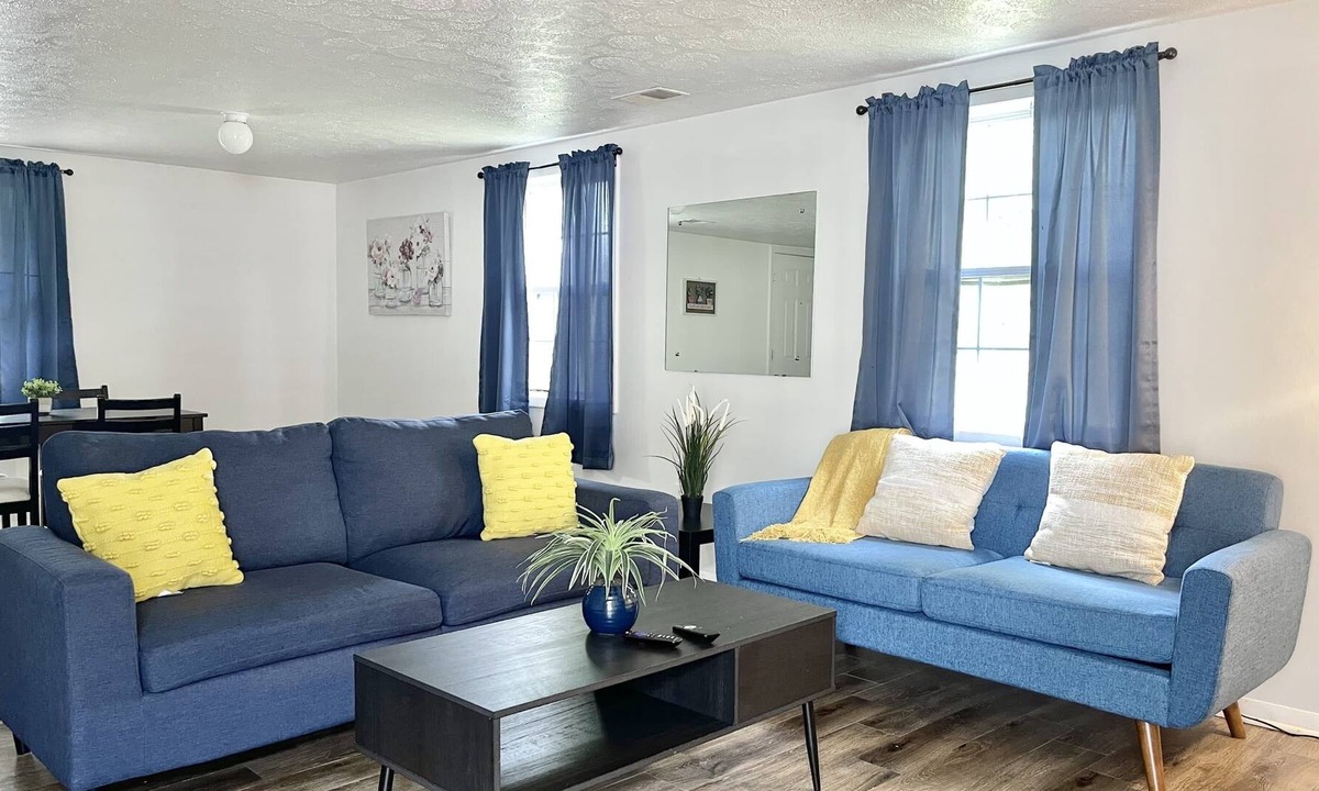 Indianapolis House | Rent 2 Houses on a Large Property, Sleeps 12