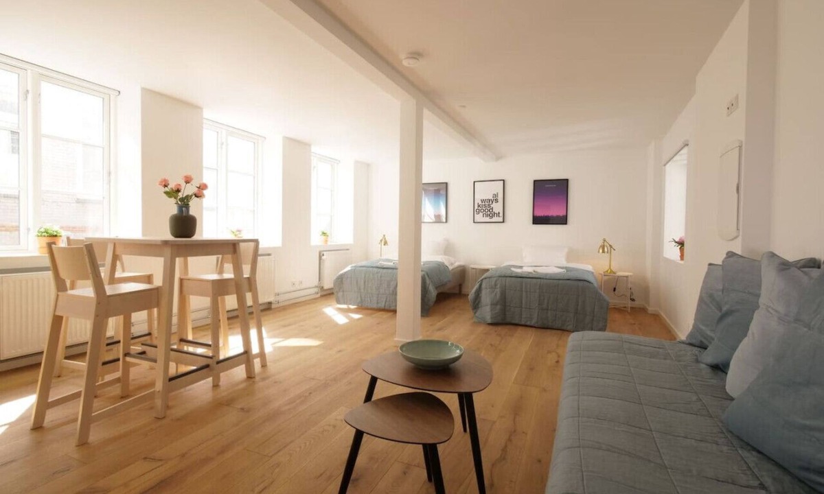 København V Apartment | Rent A Place 2, Copenhagen