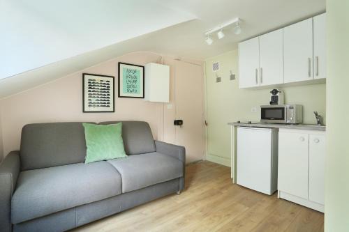 Bonne-Nouvelle Apartment | Rent a Room - Cosy studio