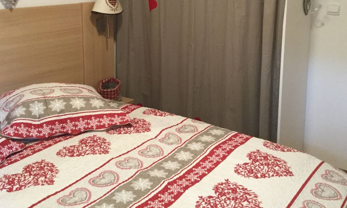 Bagneres-de-Luchon Apartment | rent apartment 400m from the cable cars