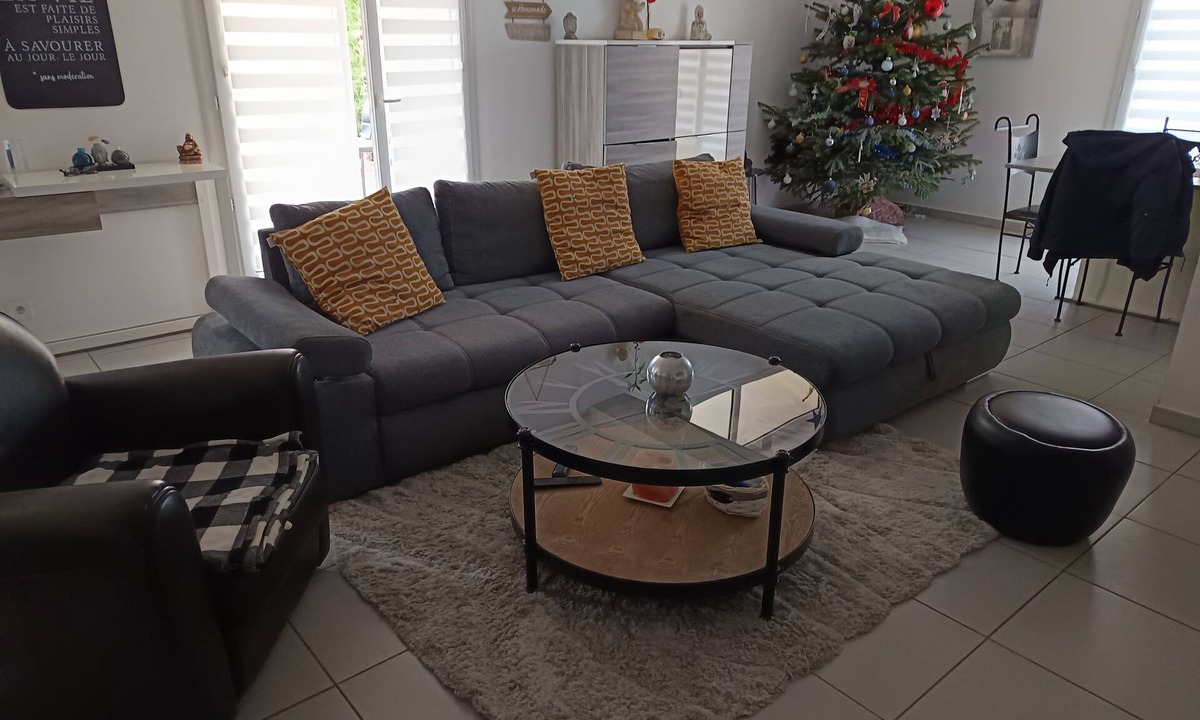 Pia Bed & Breakfast | Rent room individually in guest house