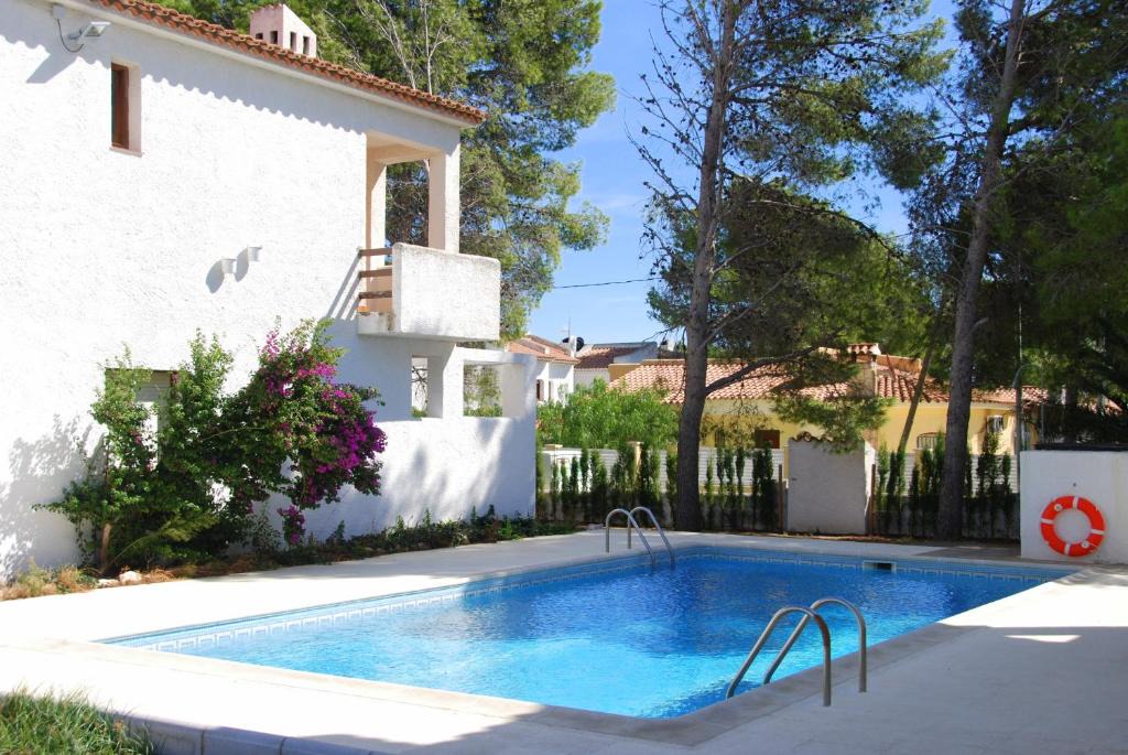 Via Marina House | Rentalmar El Pinar Adosados