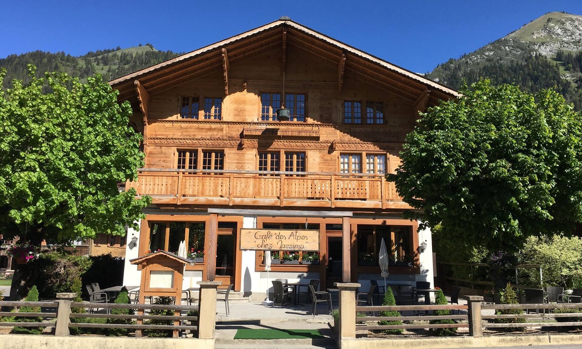 Chateau-d'Oex Apartment | Rentals by Laura - Apartment les Alpes in Château-d'Œx