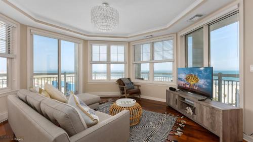 Diamond Beach House | Residence 902 At The Grand