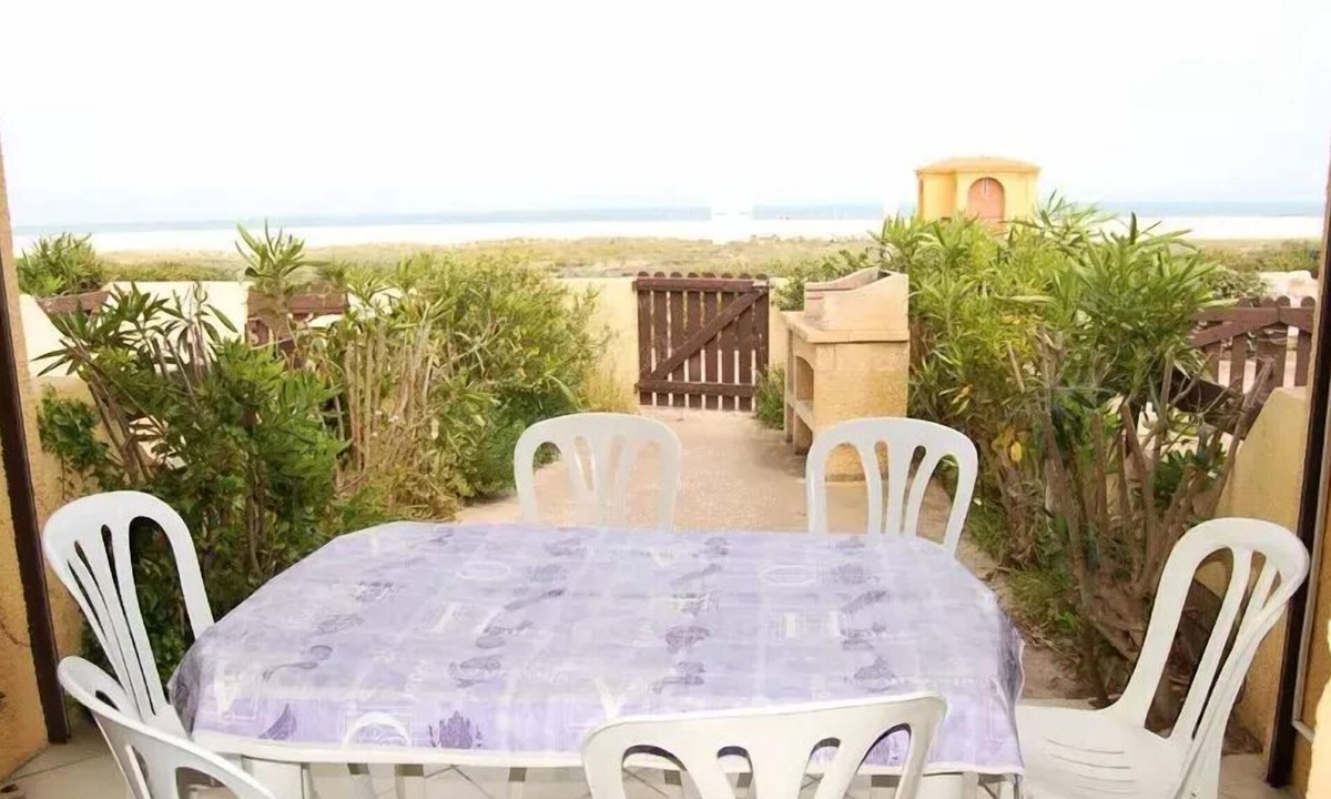 Leucate Villa | Residence Belle Plage - VILLA 3 PIECES 6 sleeping accommodations PORT LEUCATE. Ref: 3BP 11F