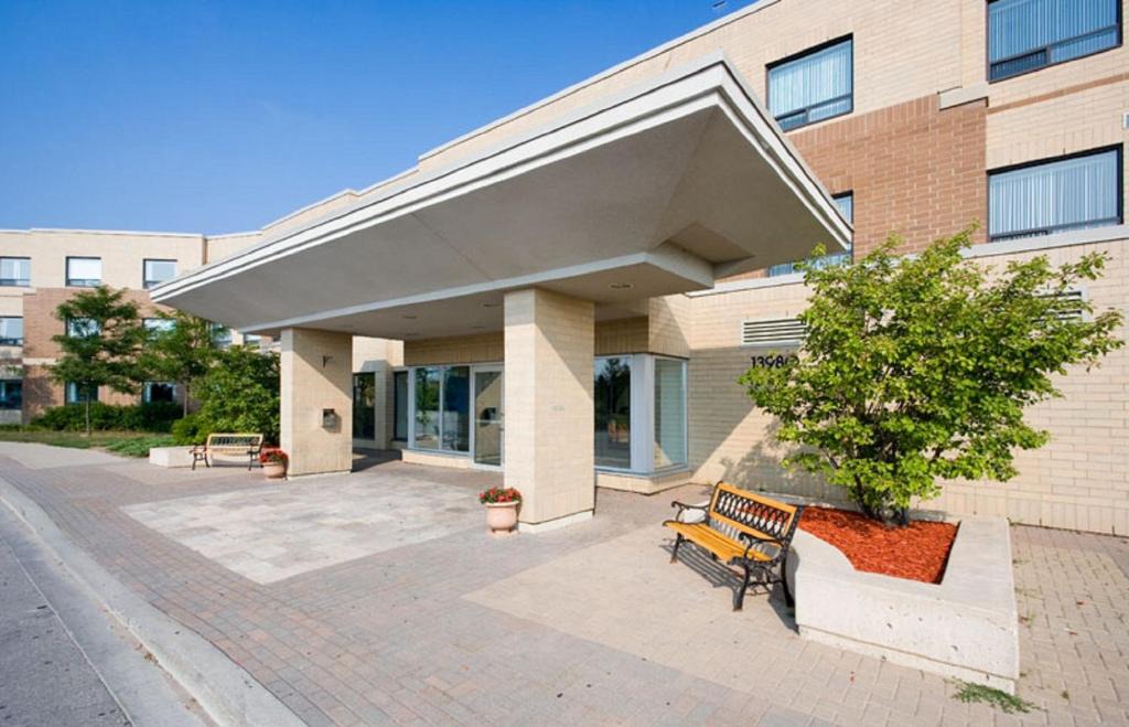 King City Apartment | Residence & Conference Centre - King City