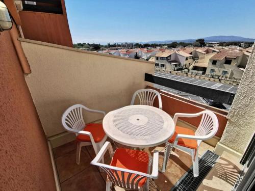 Port Leucate Apartment | Residence De La Plage - STUDIO 4 PERSONNES 4 couchages PORT LEUCATE. Réf: 1RP 223 MAE-4694