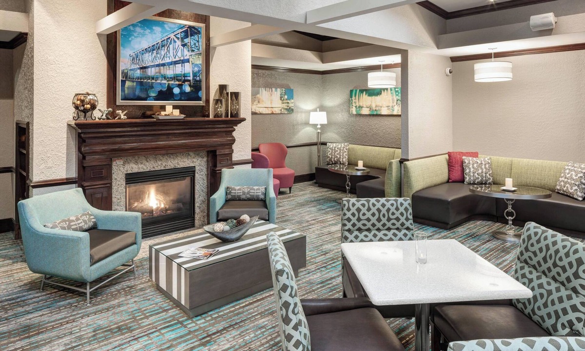 Country Club Plaza Area Hotel | Residence Inn by Marriott Kansas City Country Club Plaza