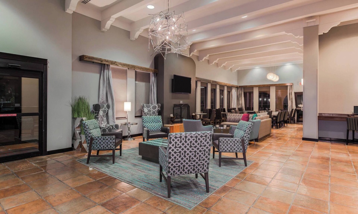 Bonanza Hotel | Residence Inn by Marriott Laredo Del Mar