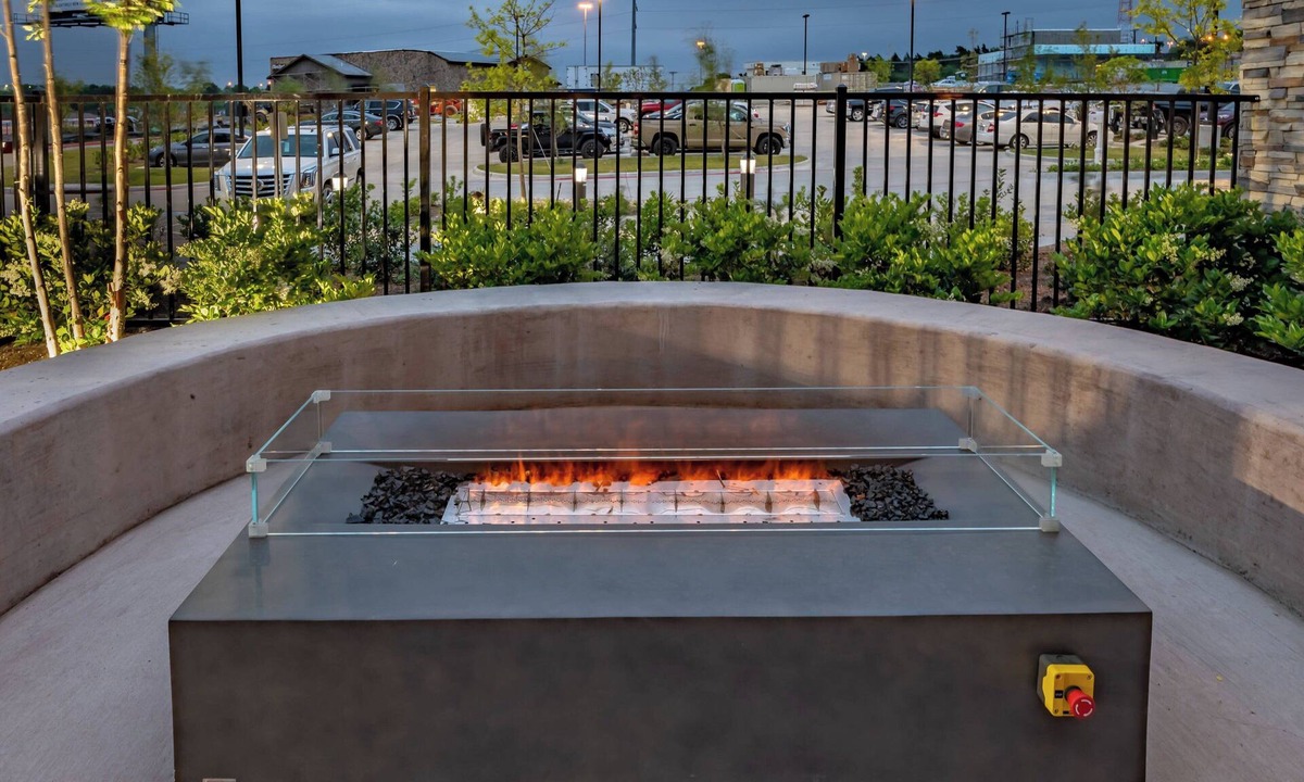 Oak Cliff Hotel | Residence Inn by Marriott Dallas at The Canyon