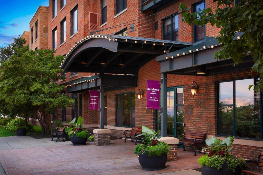Mill District Hotel | Residence Inn Minneapolis Downtown at The Depot