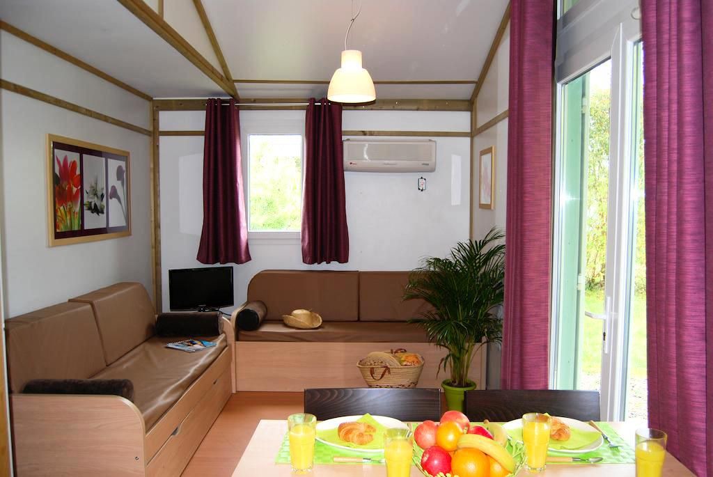 Castelmoron-sur-Lot Villa | Residence Lagrange Holidays Grand Bleu the Chalets of Port Lalande - Chalet Garonne 4 Rooms 6/8 People