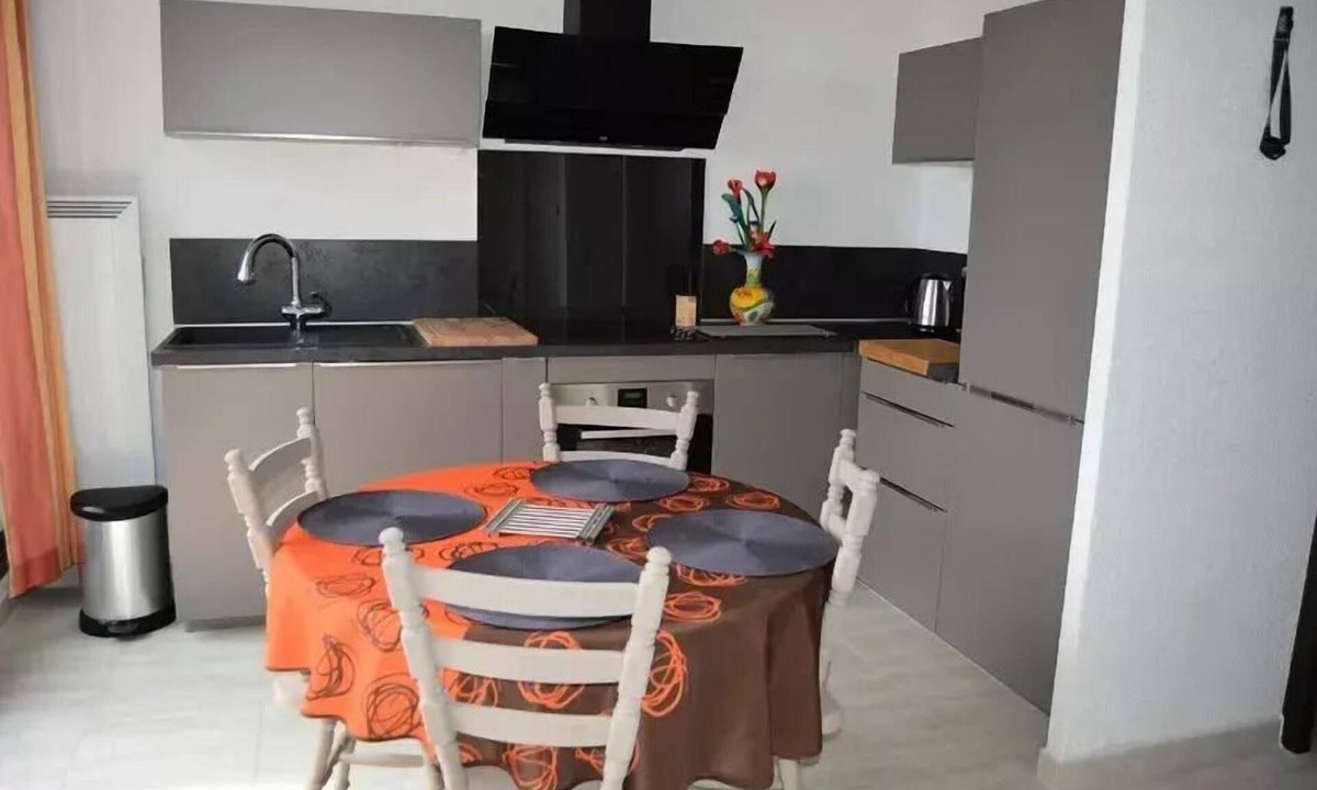 Port Leucate Apartment | Residence Maisons De La Mer 2 - Beautiful apartment with sea view for 4 people in Port Leucate. Ref: 1MM2 254