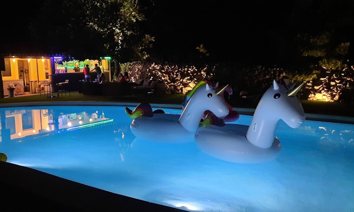 Labastide-de-Virac Cottage | RESIDENCE THE ACQUIRED PARADISE "COTTAGE SAPHIR