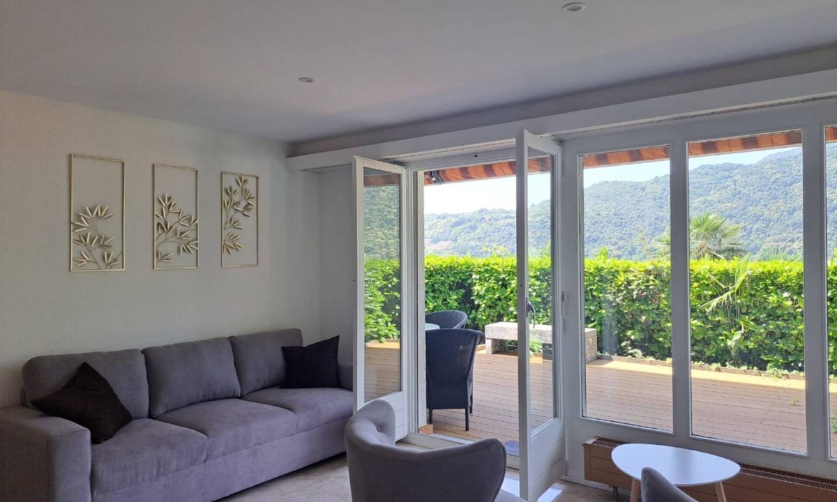 Morcote Apartment | Residence with pool and beach (Morcote Romance)