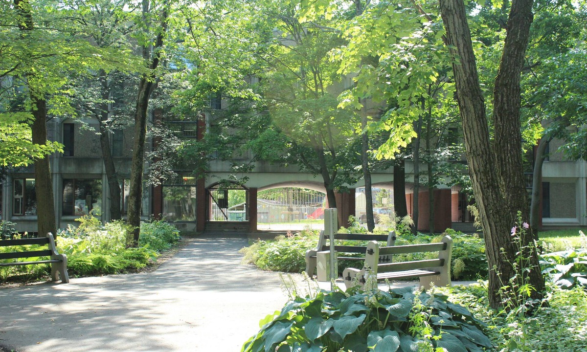Cite-Universitaire Hostel | Residences Université Laval - Campus Accommodation