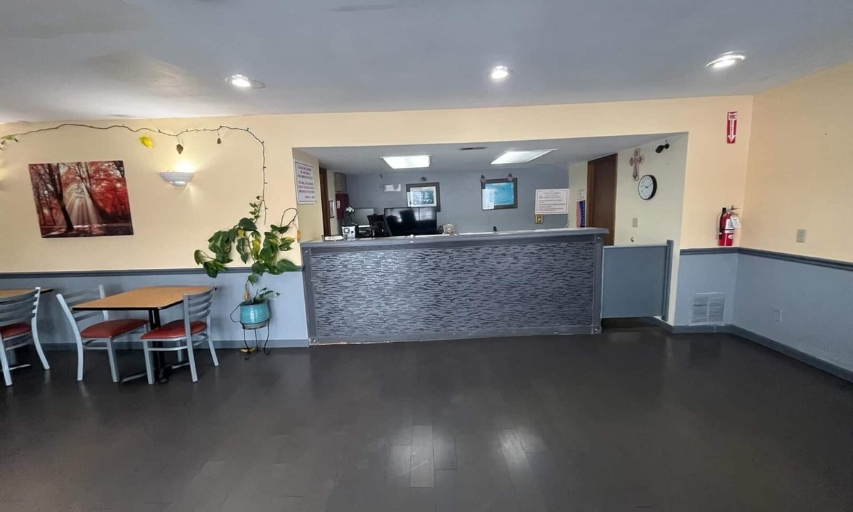 Knob Noster Hotel | Residential Suites Warrensburg by Hotel O US 50