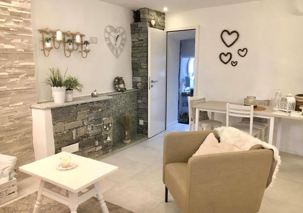 Arcegno Apartment | Residenza Tulipani